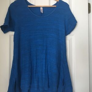 Lularoe Perfect T in blue